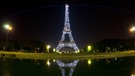 Gustave Eiffel revolutionierte mit dem Eiffelturm die Architektur: Wie die "eiserne Dame" nach einem aufwändigen Bau zum Wahrzeichen von Paris wurde, erfahrt ihr hier. | Bild: picture-alliance/dpa