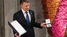 Präsident Juan Manuel Santos nimmt Friedensnobelpreis 2016 entgegen. | Bild: dpa-Bildfunk