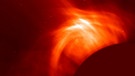 Sonneneruption am 15. März 2013, aufgenommen von der Sonde SOHO. Die drei Bilder entstanden zwischen 8.24 und 9.00 Uhr unserer Zeit.  | Bild: ESA & NASA / SOHO