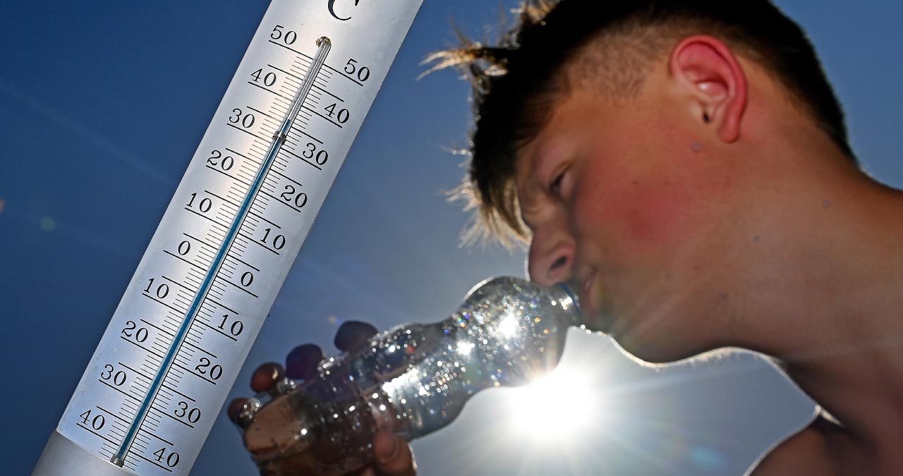 Die Hitze in Städten nimmt durch den Klimawandel zu. Wie sich das auf die Gesundheit auswirkt. | Bild: picture alliance / SvenSimon | Frank Hoermann/SVEN SIMON