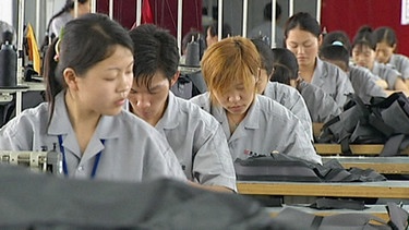 Chinesische Arbeiterinnen | Bild: BR
