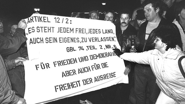 Protest in Dresden im Februar 1988 | Bild: picture-alliance/dpa