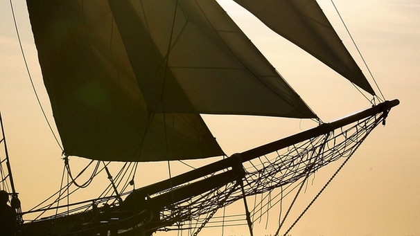 Symbolisch: Historische Segelschiffe | Bild: picture-alliance/dpa
