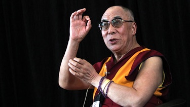 Dalai Lama hält eine Rede  | Bild: picture-alliance/dpa