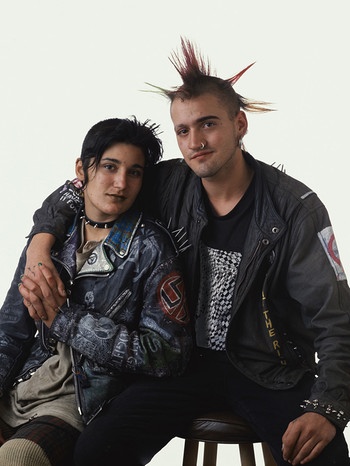 Ein junges Punker-Paar | Bild: Getty Images