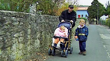 Andreas Blank mit seinen Kindern | Bild: BR