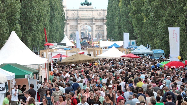 Streetlife-Festival auf der Leopoldstraße in München | Bild: picture-alliance/dpa