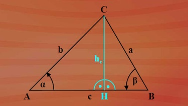Durch Einzeichnen der Höhe h werden aus dem allgemeinen Dreieck ABC zwei rechtwinklige Dreiecke. | Bild: BR