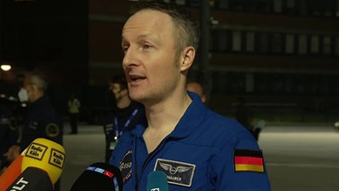 Nach seiner Rückkehr aus dem All gibt der deutsche Astronaut Matthias Maurer ein erstes Statement. | Bild: phoenix