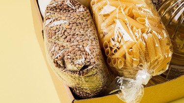 Verschiedene Lebensmittel in Plastikverpackungen | Bild: colourbox.com/Lifemorning