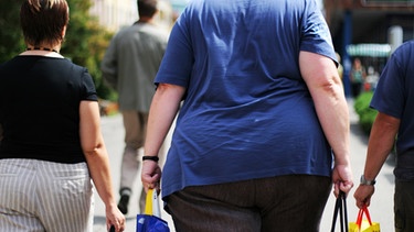 Warum macht Stress dick? Odysso geht dieser Frage nach. Im Bild: Übergewichtige Frauen mit Einkaufstüten. | Bild: colourbox.com