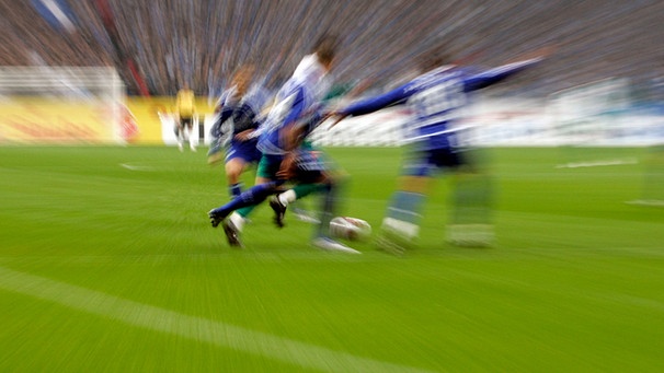 1. Fußball-Bundesliga: FC Schalke 04 - Werder Bremen, Spielszene gezoomt  | Bild: picture-alliance / Norbert Schmidt