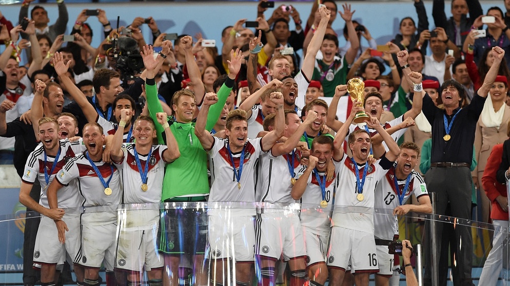 WM-Titel 2014 für die deutsche Fußball-Nationalmannschaft | Bild: picture alliance / Pressefoto ULMER / Markus Ulmer