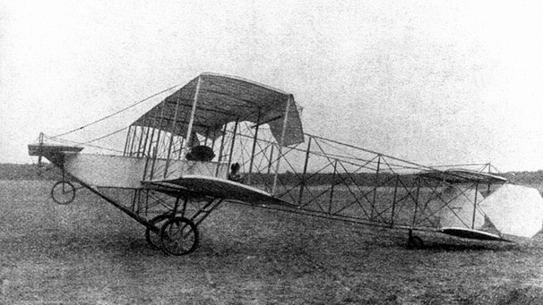 Der Doppeldecker des Luftfahrtpioniers August Euler etwa im Jahre 1911. | Bild: picture-alliance/dpa