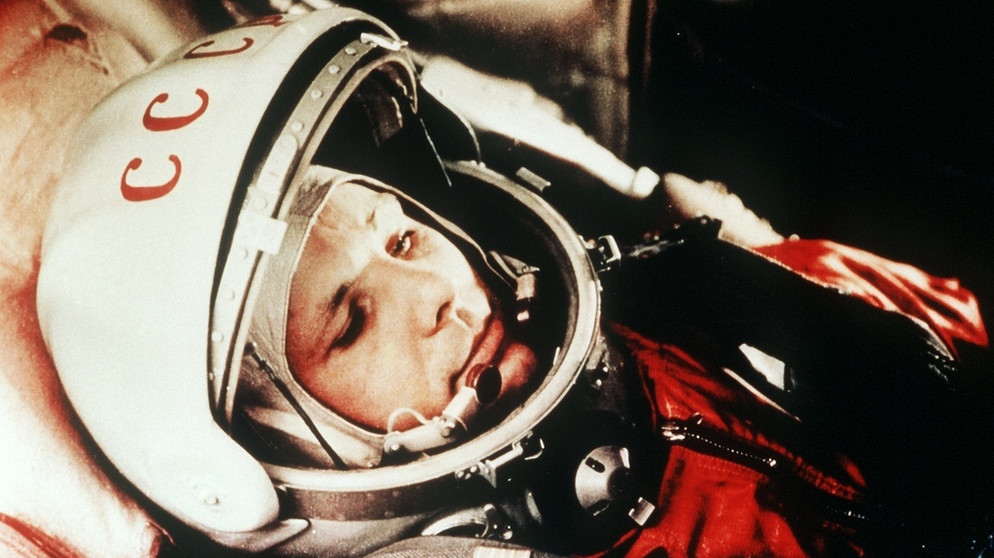 Juri Gagarin war 1961 der erste Mensch im Weltall. Er war aber nicht das erste Lebewesen im All: Hündin Laika erreichte 1957 eine Umlaufbahn. | Bild: picture-alliance/dpa/Lehtikuva