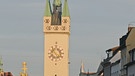 Joseph von Fraunhofer, Physiker aus Bayern: - im Bild: Theresienplatz in Straubing mit Stadtturm - hier wird Joseph von Fraunhofer 1787 geboren. | Bild: picture-alliance/dpa