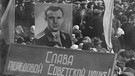 Jubel für Juri Gagarin, den ersten Menschen im Weltraum, in Moskau | Bild: picture-alliance/dpa/Tass