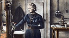 Marie Curie in ihrem Laboratorium, um 1900 | Bild: picture-alliance/dpa; akg