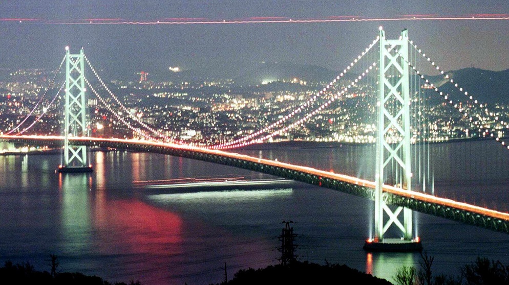 Akashi-Kaikyo-Brücke in Japan | Bild: picture-alliance/dpa
