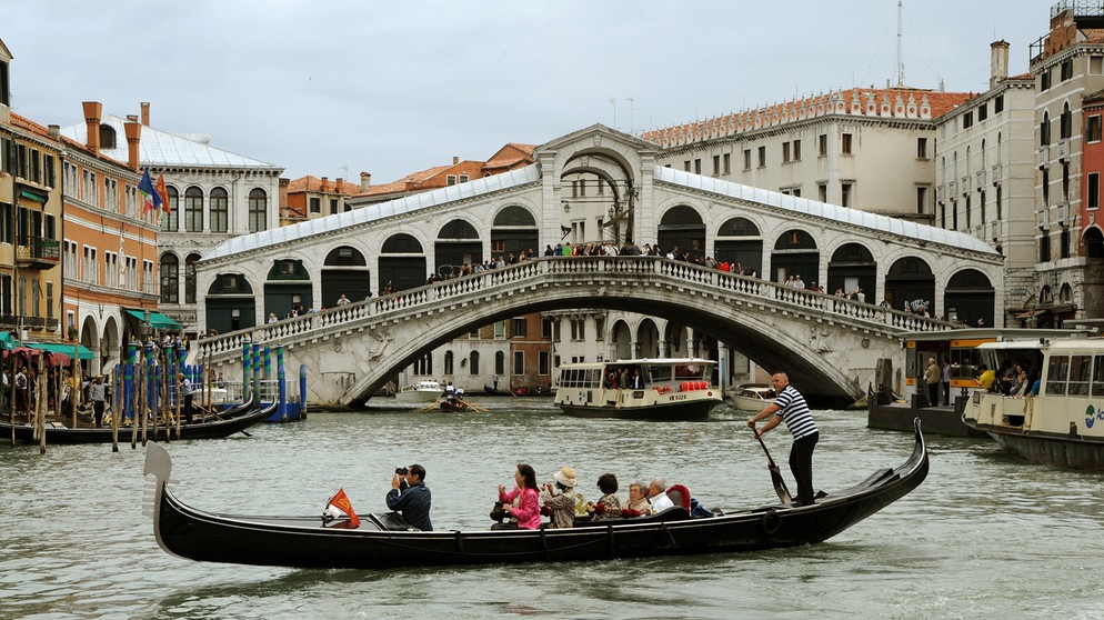 Rialtobrücke in Venedig | Bild: picture-alliance/dpa