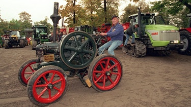 Traktor mit Zweitakt-Dieselmotor aus dem Jahr 1922 | Bild: picture-alliance/dpa