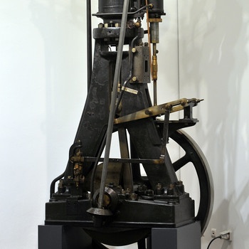 Der erste Dieselmotor, erfunden von Rudolf Diesel. | Bild: picture-alliance/dpa