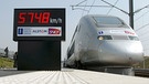 Ist schon seit 1981 unterwegs: der französische TGV | Bild: picture-alliance/dpa