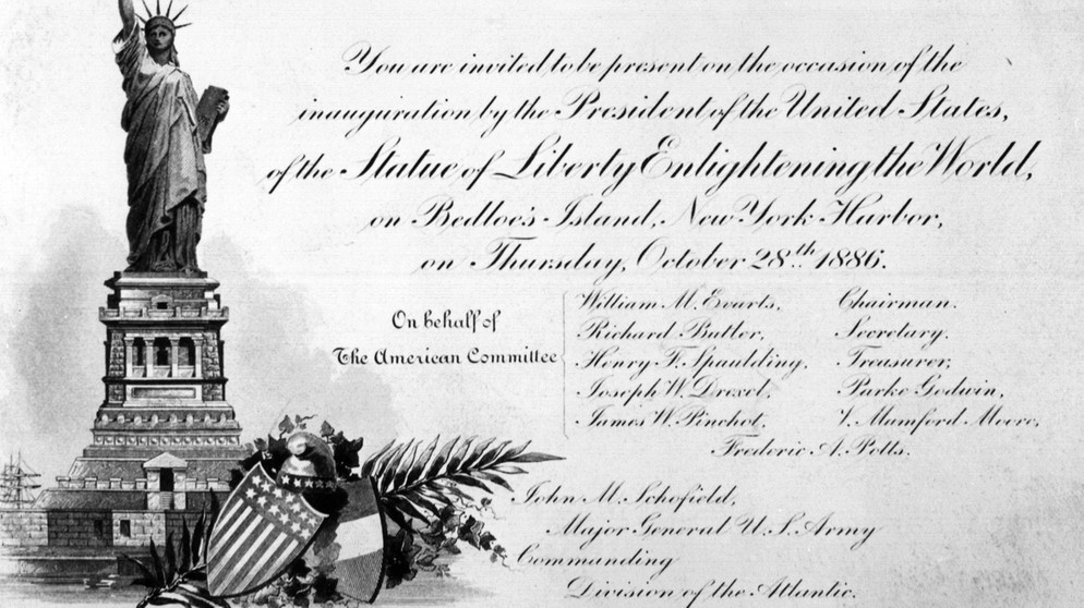 Freiheitsstatue in New York, Liberty Island: Einladung zur Enthüllung am 28. Oktober 1886. Am 28. Oktober 1886 wurde die Freiheitsstatue von New York auf Liberty Island eingeweiht. Was ihr noch nicht über Lady Liberty wusstet. | Bild: picture-alliance/akg-images