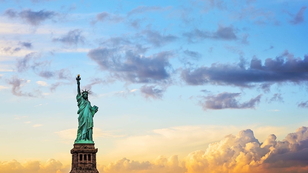 Freiheitsstatue in New York, Liberty Island. Am 28. Oktober 1886 wurde die Freiheitsstatue von New York auf Liberty Island eingeweiht. Was ihr noch nicht über Lady Liberty wusstet. | Bild: dpa/Bildagentur online