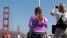 Touristen vor der Golden Gate Bridge | Bild: picture-alliance/dpa