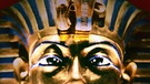 Junger Pharao Tutachamun, im Bild: Großaufnahme von den Augen einer Tutanchamun-Maske. | Bild: Mauritius/ypps/WDR
