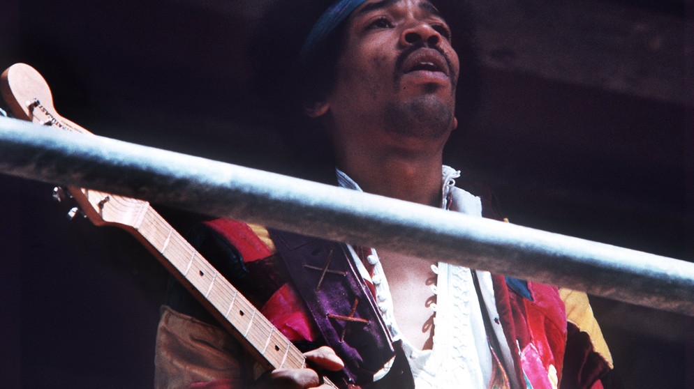 zum Weltlinkshändertag am 13. August: Linkshänder Jimi Hendrix. Sportler, Politiker, Musiker oder Künstler: Welche Berühmtheiten sind Linkshänder? Ein kleiner Überblick zum internationalen Tag der Linkshänder. | Bild: picture-alliance/dpa