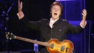 zum Weltlinkshändertag am 13. August: Linkshänder Paul McCartney | Bild: picture-alliance/dpa