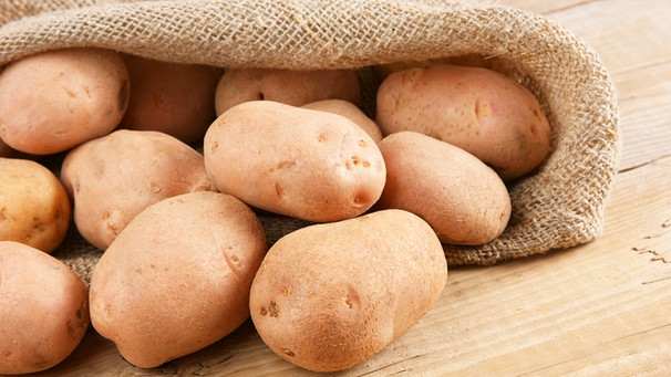 Kartoffeln im Sack | Bild: colourbox.com