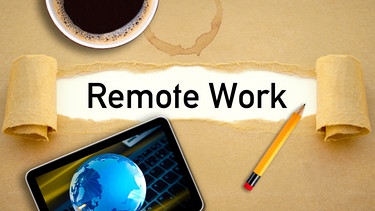 Schreibtisch mit der Aufschrift "Remote Work". Schadet es eurer Gesundheit, wenn ihr im Homeoffice arbeitet? Wir erklären Vor- und Nachteile vom Arbeiten zuhause - und haben Tipps, wie ihr gesund bleibt.  | Bild: colourbox.com