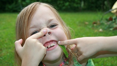 Kinder mögen Nasen und machen gerne Faxen. | Bild: colourbox.com
