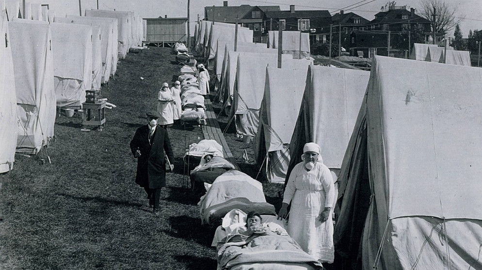 Epidemien vor Corona: Die Spanische Grippe, im Bild: Zelte für Infizierte in den USA. | Bild: picture-alliance/dpa