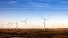 Windräder in der Wüste Gobi | Bild: picture alliance / Pacific Press | Zhou Zhiyong