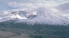 Die Nordseite des Vulkans Mount St. Helens 1984, hier war 1980 einer der größten Vulkanausbrüche aller Zeiten.  | Bild: USGS/Lyn Topinka/NASA