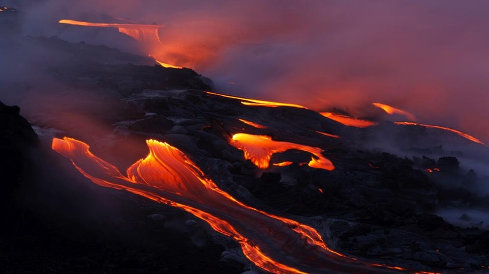 Aus dem Vulkan Kilauea fließt Magma | Bild: picture-alliance/dpa