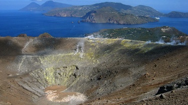 Der Gran Cratere auf der Insel Vulcano | Bild: picture-alliance/dpa