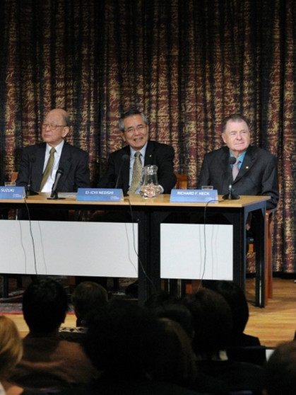 Akira Suzuki, Richard F. Heck und Ei-ichi Negishi sind die Nobelpreisträger 2010 im Bereich Chemie | Bild: picture-alliance/dpa