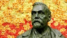Eine Statue von Alfred Nobel bei der Verleihung des Nobelpreises in der Stockholmer Konzerthalle. Alfred Nobel, der Erfinder des Dynamits, stiftete den wichtigsten Wissenschaftspreis der Welt, den Nobelpreis.   | Bild: picture alliance / Photoshot
