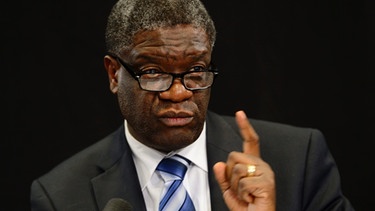 Der Arzt Denis Mukwege versorgt Vergewaltigungsopfer im Kongo. Dafür erhält er den Alternativen Nobelpreis 2013. | Bild: picture-alliance/dpa