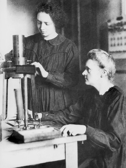 Nobelpreisträgerinnen  Irène und Marie Curie | Bild: picture-alliance/dpa
