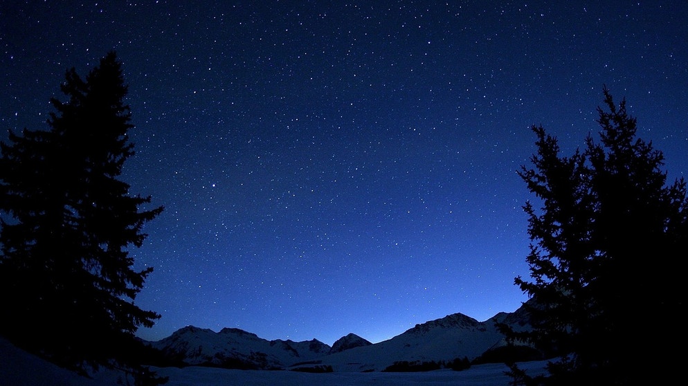 Sternenhimmel über den Alpen | Bild: picture-alliance/dpa