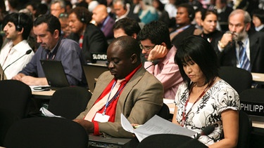 Teilnehmer der UN-Klimakonferenz in Cancún | Bild: picture-alliance/dpa
