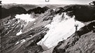 Blick auf den nördlichen Schneeferner-Gletscher auf dem Zugspitzplatt im Jahr 1961. | Bild: www.bayerische-gletscher.de