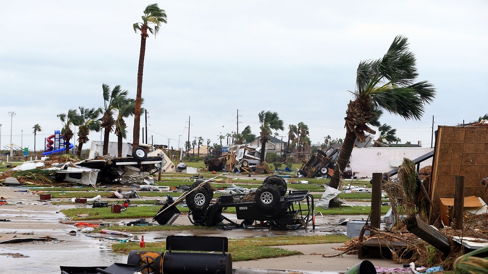 Zerstörung in Texas nach Hurrikan "Harvey" | Bild: dpa/picture-alliance/abaca/Gabe Hernandez