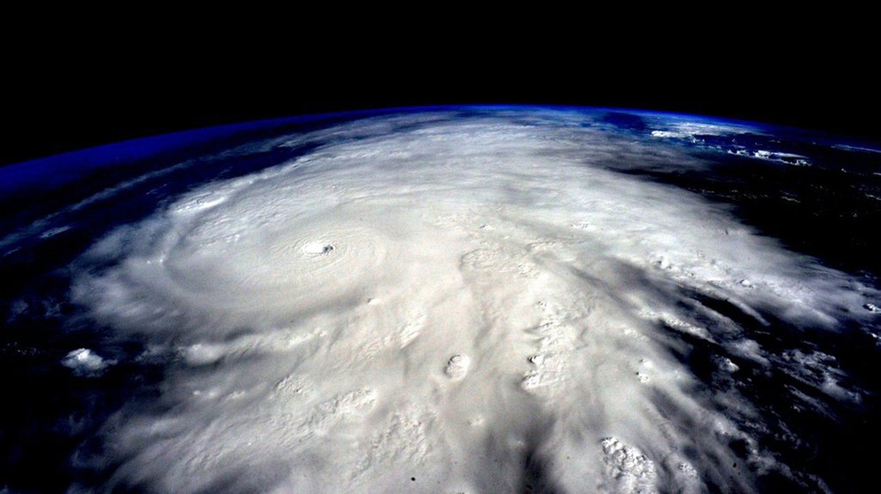 24.Oktober 2015: Hurrikan Patricia fotografiert von NASA-Astronaut Scott Kelly, Kommandant der damaligen ISS-Besatzung | Bild: picture-alliance/dpa/EPA/Scott Kelly